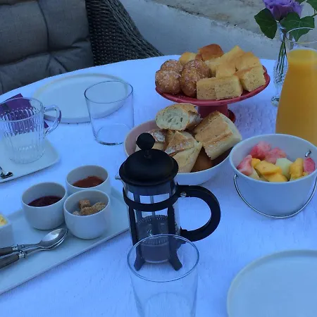 Cote Jardin Bed & Breakfast Nîmes